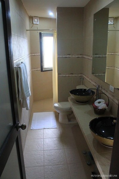 orchid-left-room-6_0