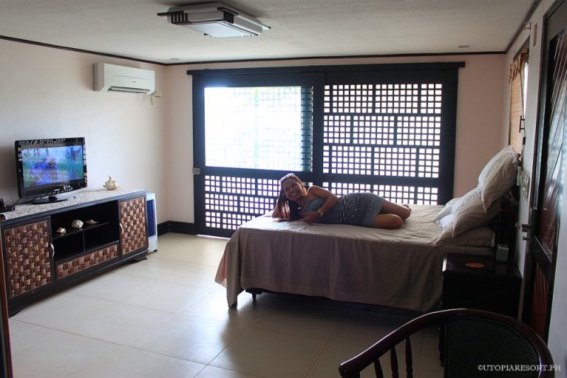 utopia-resort-rose-down-room-puerto-galera-philippines-032