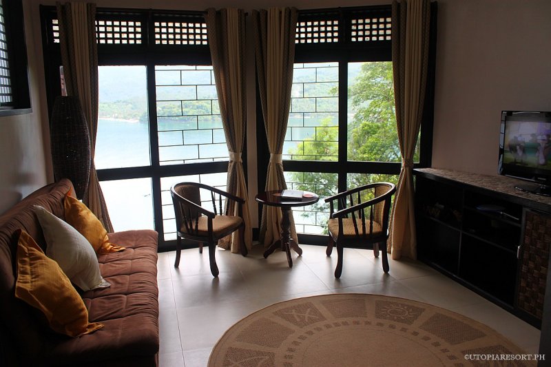 utopia-resort-sampaguita-room-puerto-galera-philippines-270