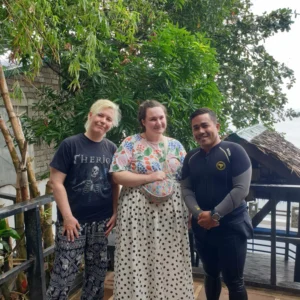 Bane and Pippa completing the SDI Computer Nitrox course